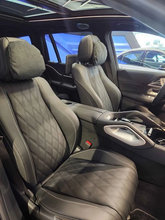 2025 Maybach - Image 10 of 12