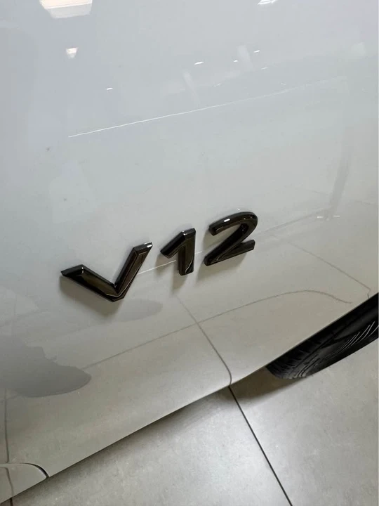 2025 Maybach - Image 6 of 11