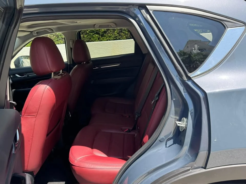 2025 Maybach - Image 18 of 19