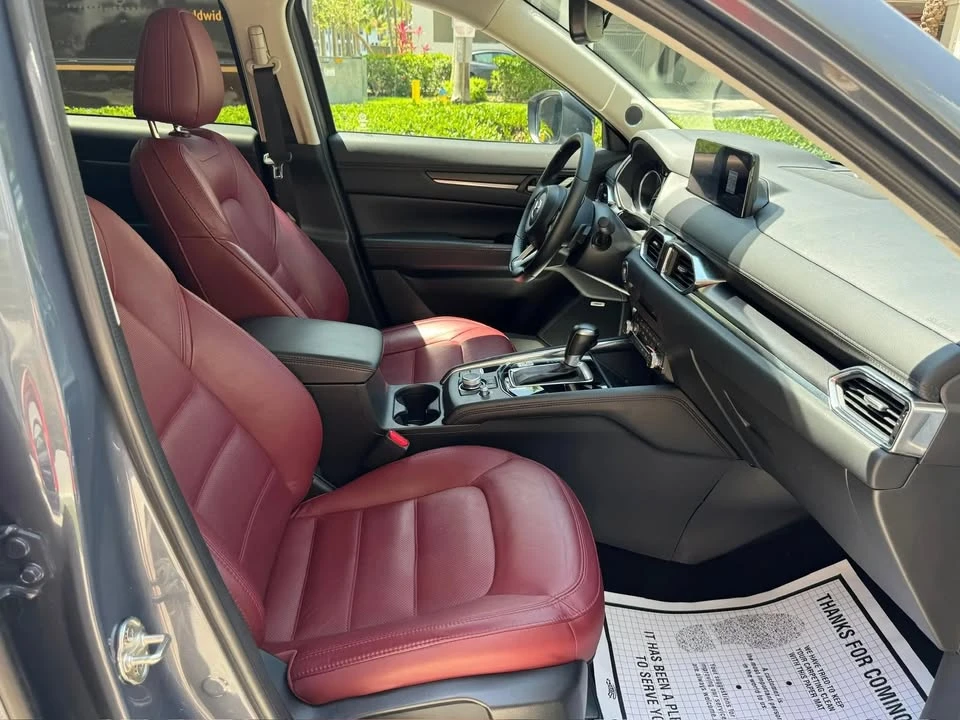 2025 Maybach - Image 16 of 19