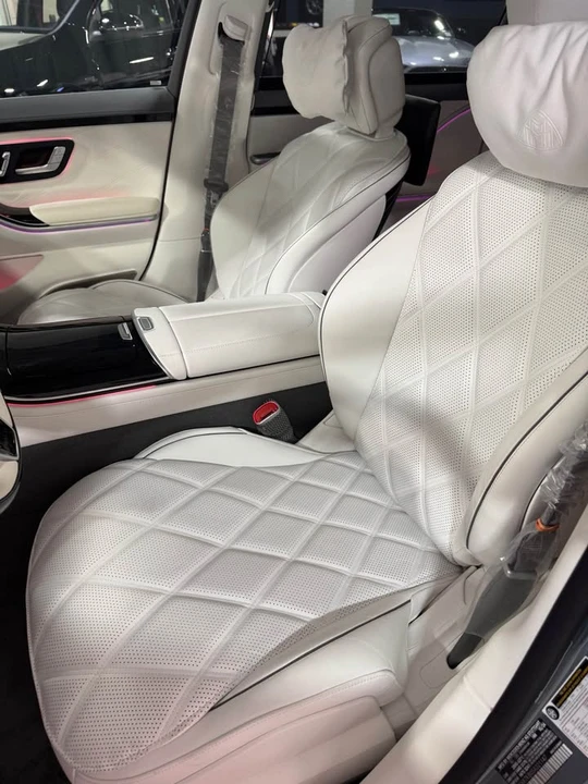 2025 Maybach - Image 13 of 19