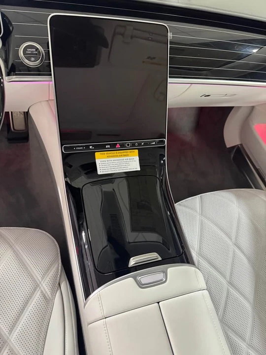2025 Maybach - Image 15 of 19