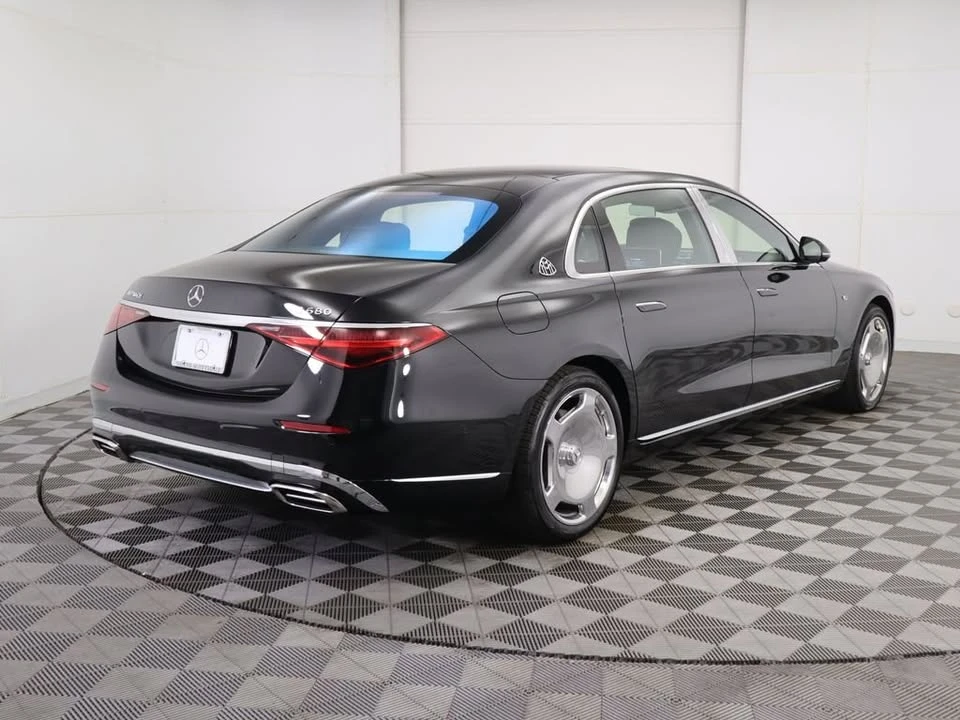 2025 Maybach - Image 4 of 16