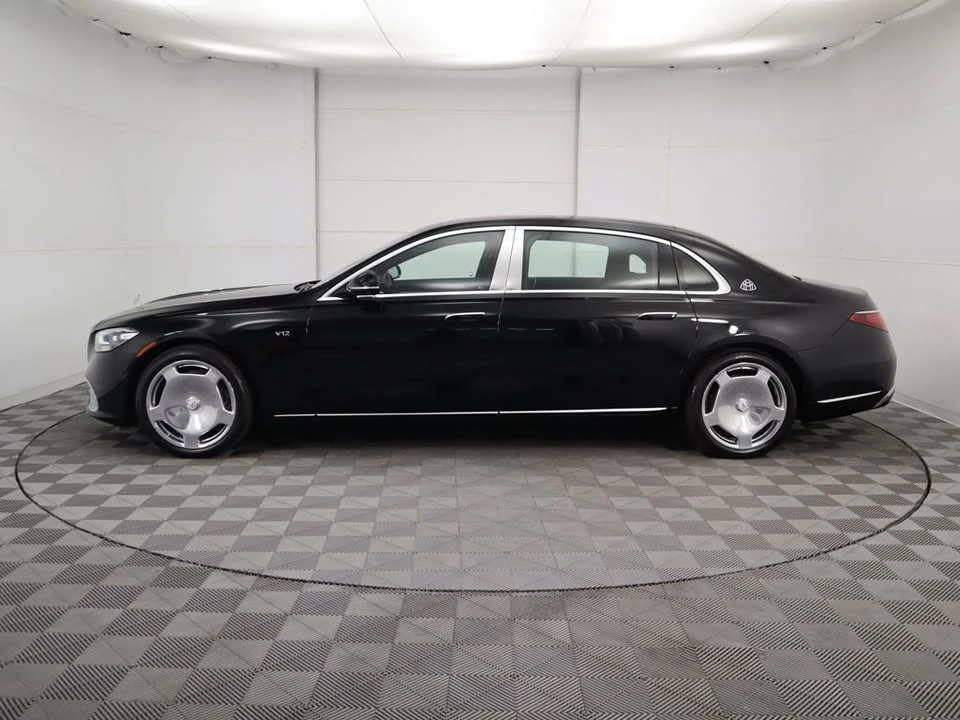 2025 Maybach - Image 6 of 16
