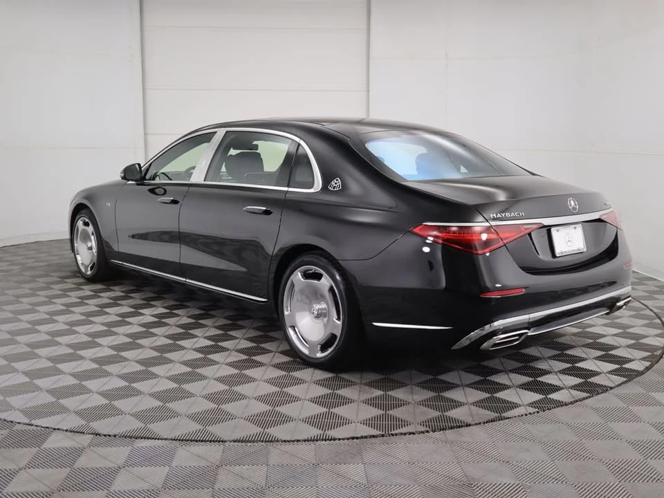 2025 Maybach - Image 5 of 16