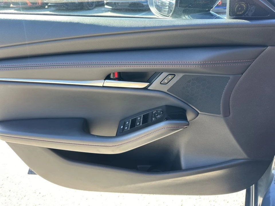2025 Mazda Mazda 3 4th Gen - Image 18 of 21