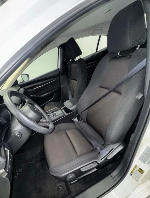 2025 Mazda Mazda 3 4th Gen - Image 13 of 21