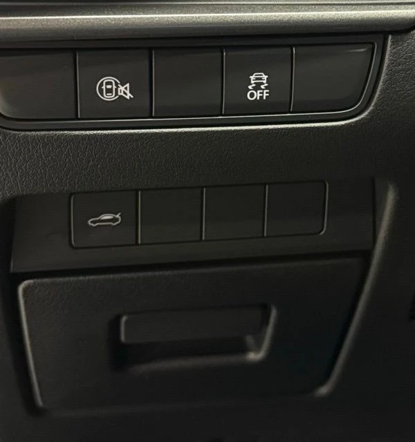 2025 Mazda Mazda 3 4th Gen - Image 21 of 25