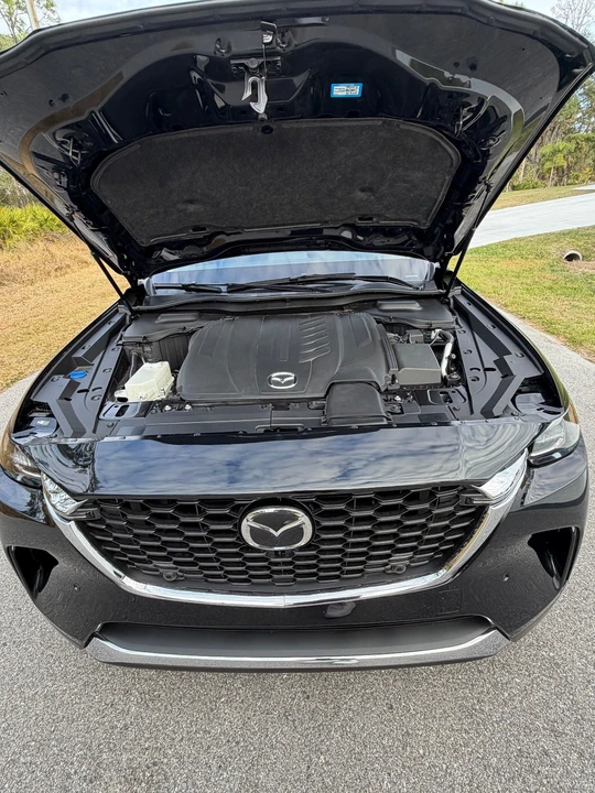 2025 Mazda CX-90 - Image 11 of 16