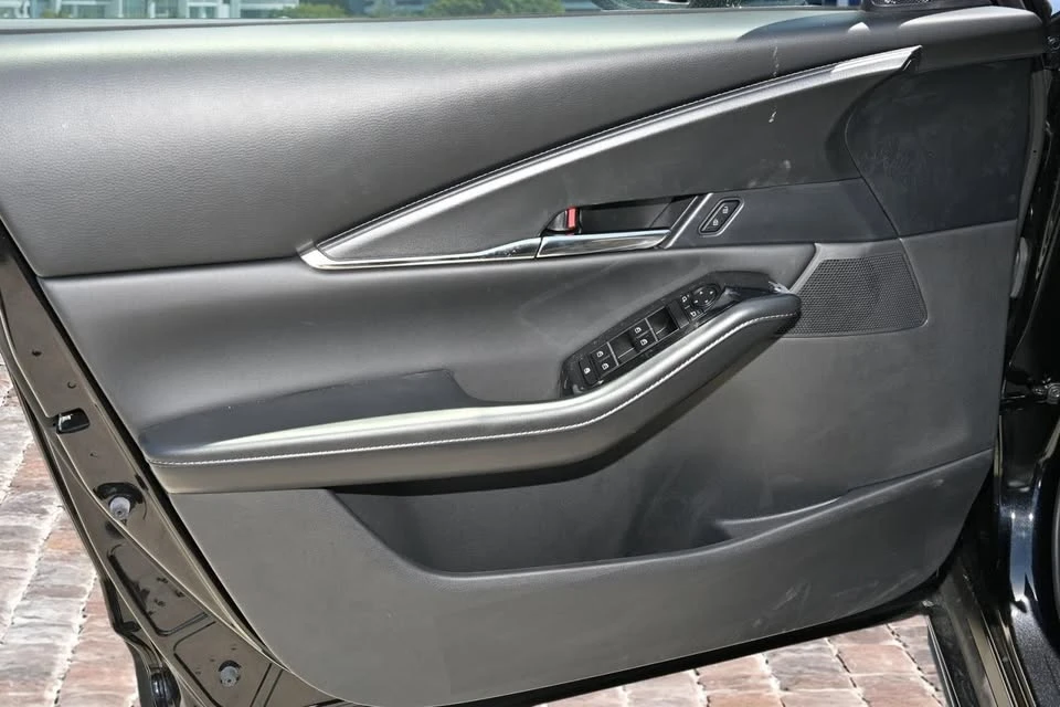 2025 Mazda CX-30 - Image 14 of 20