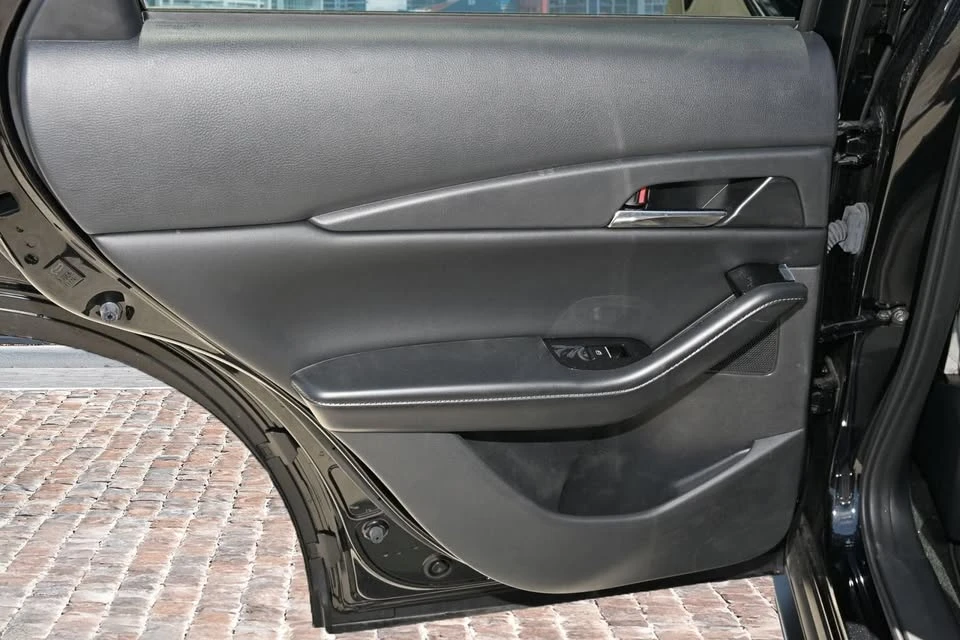 2025 Mazda CX-30 - Image 15 of 20