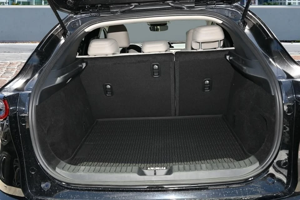 2025 Mazda CX-30 - Image 13 of 20