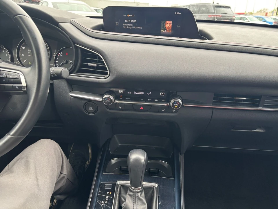 2025 Mazda CX-30 - Image 14 of 31