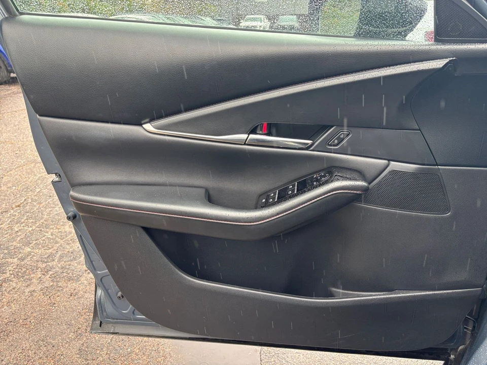 2025 Mazda CX-30 - Image 15 of 31