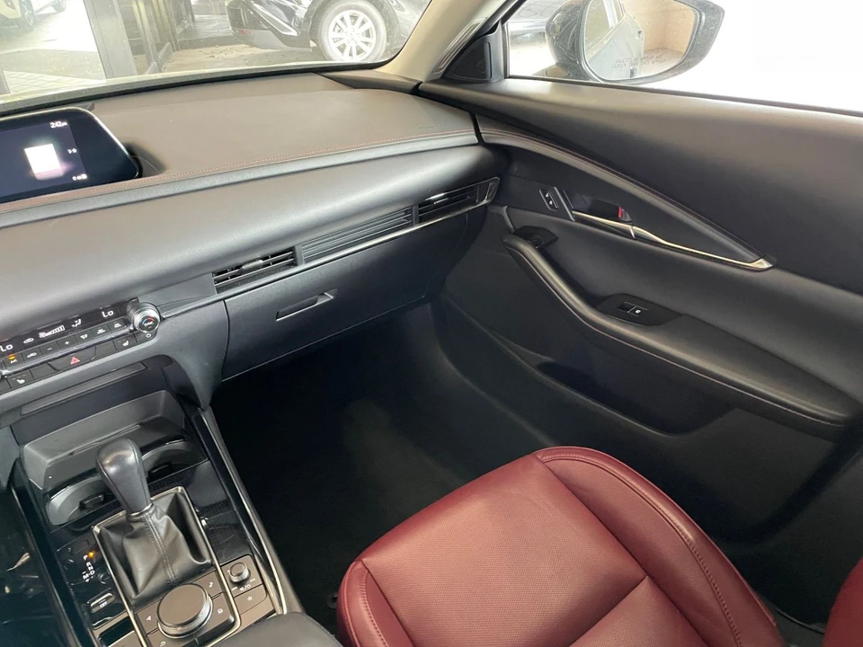 2025 Mazda CX-30 - Image 30 of 31