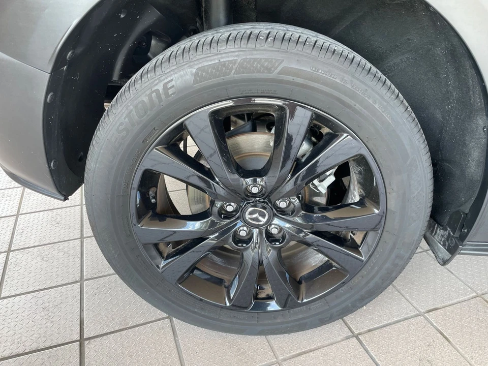 2025 Mazda CX-30 - Image 25 of 31