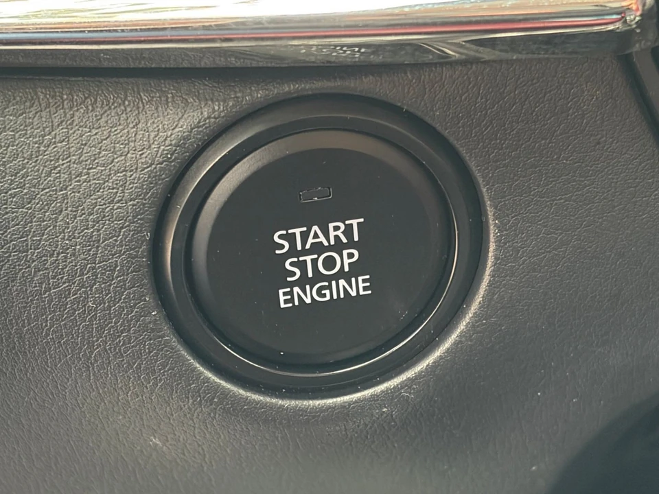 2025 Mazda CX-30 - Image 15 of 31