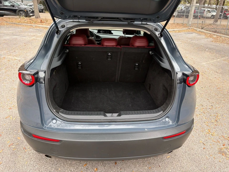 2025 Mazda CX-30 - Image 23 of 31