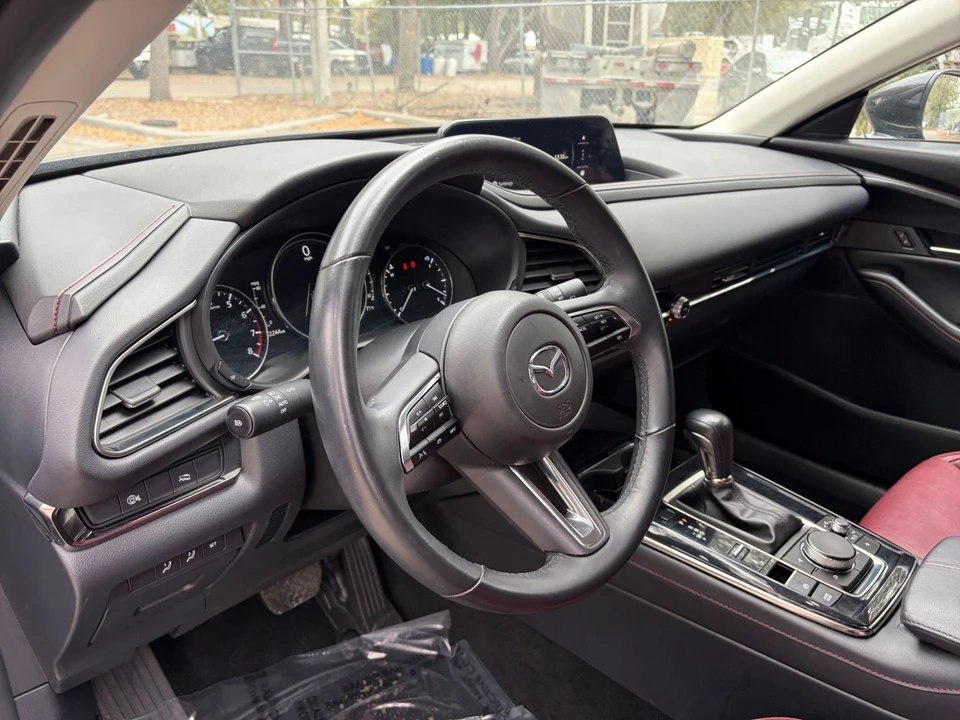 2025 Mazda CX-30 - Image 26 of 31
