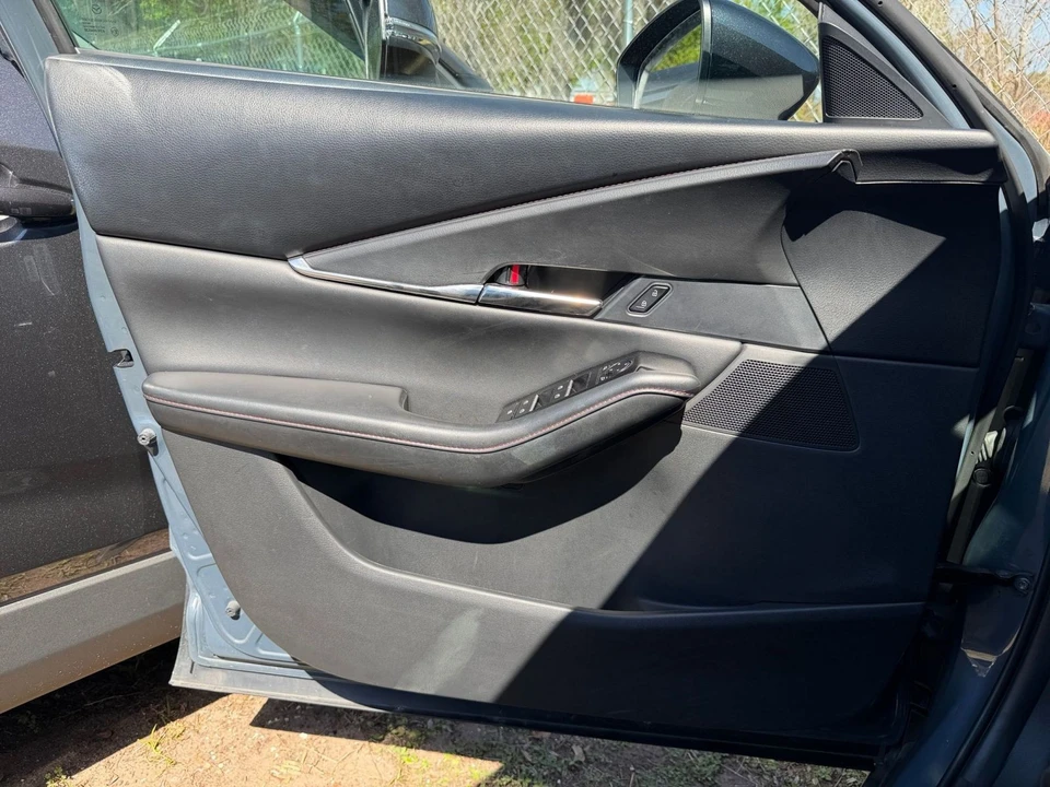 2025 Mazda CX-30 - Image 15 of 31