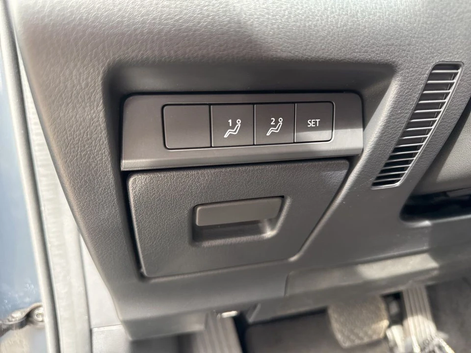 2025 Mazda CX-30 - Image 11 of 31