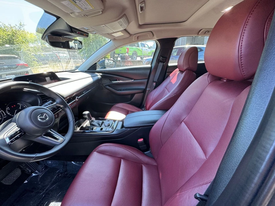 2025 Mazda CX-30 - Image 23 of 31