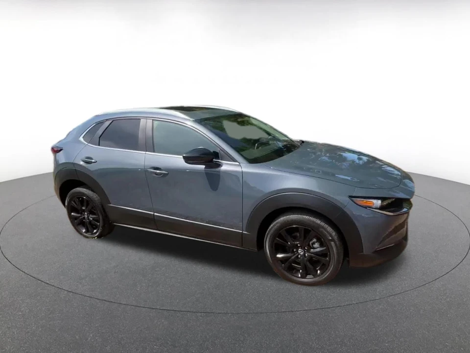 2025 Mazda CX-30 - Image 2 of 31
