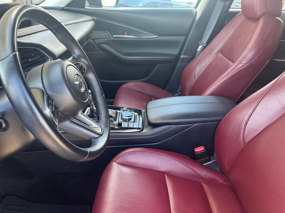 2025 Mazda CX-30 - Image 24 of 31