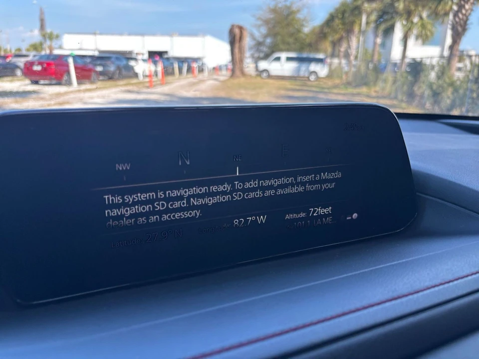 2025 Mazda CX-30 - Image 18 of 31