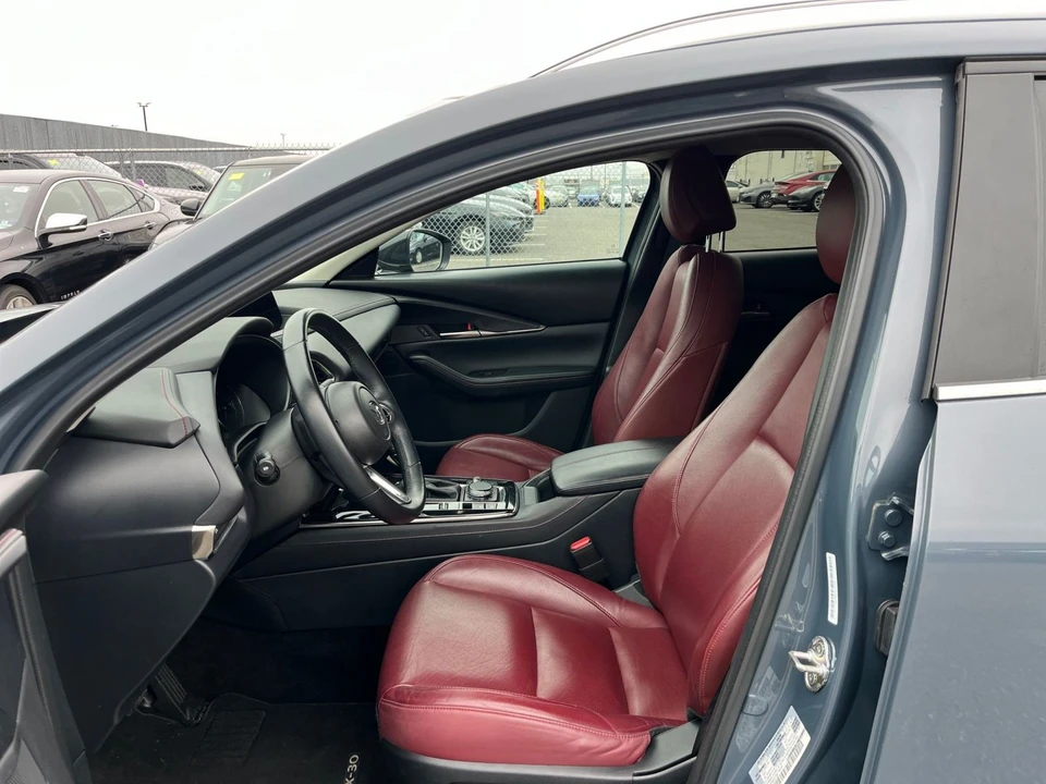 2025 Mazda CX-30 - Image 23 of 31