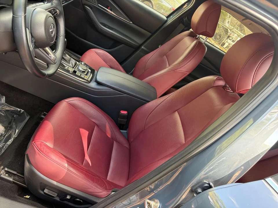2025 Mazda CX-30 - Image 28 of 31