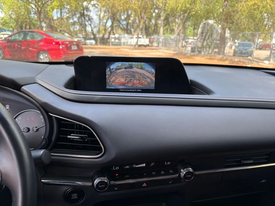 2025 Mazda CX-30 - Image 17 of 31