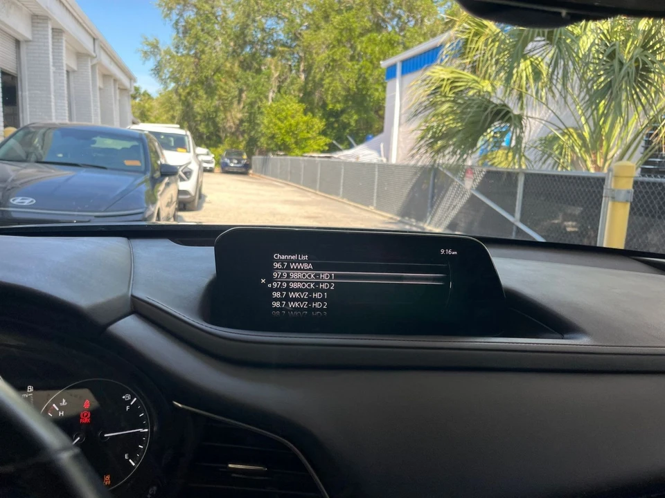 2025 Mazda CX-30 - Image 18 of 31