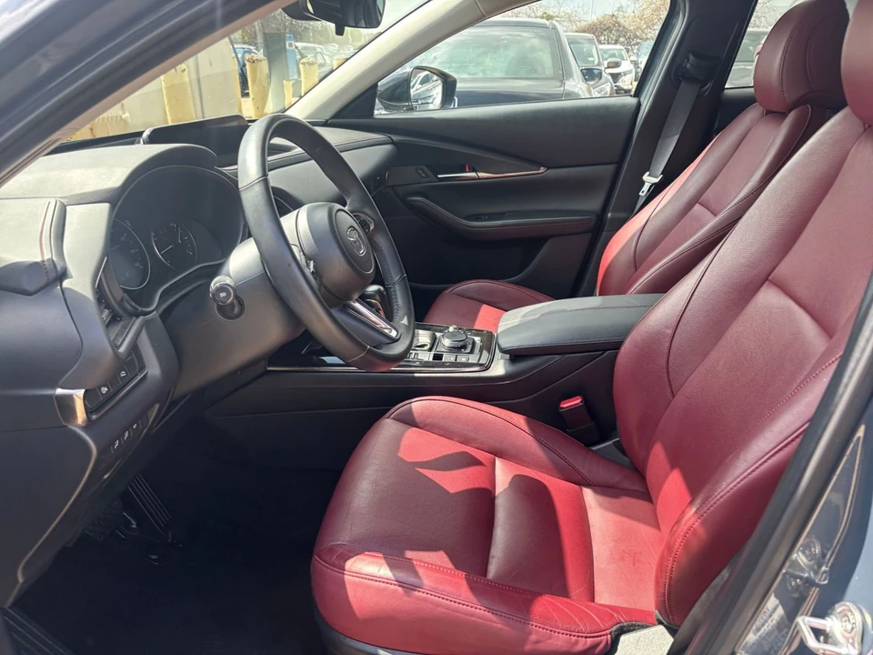 2025 Mazda CX-30 - Image 22 of 31