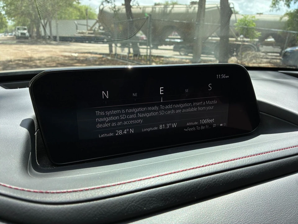 2025 Mazda CX-30 - Image 18 of 31