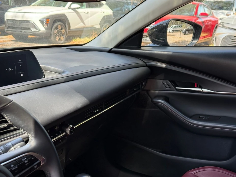 2025 Mazda CX-30 - Image 25 of 31