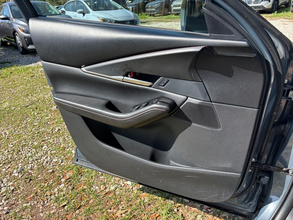 2025 Mazda CX-30 - Image 15 of 31