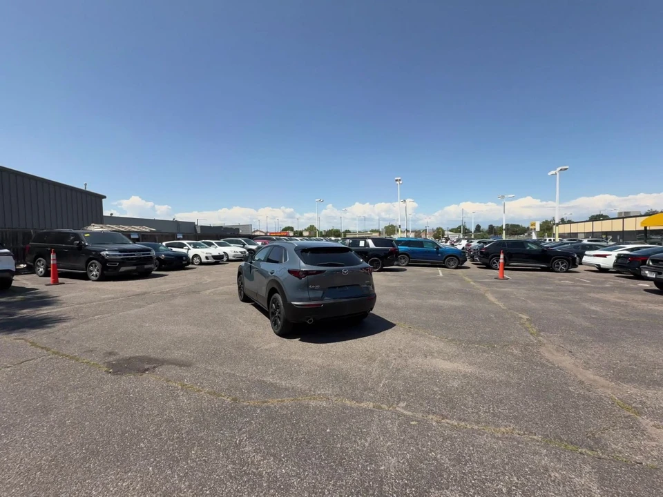 2025 Mazda CX-30 - Image 17 of 31