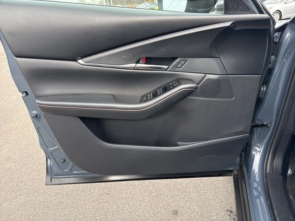 2025 Mazda CX-30 - Image 28 of 31