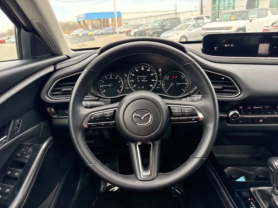 2025 Mazda CX-30 - Image 15 of 31