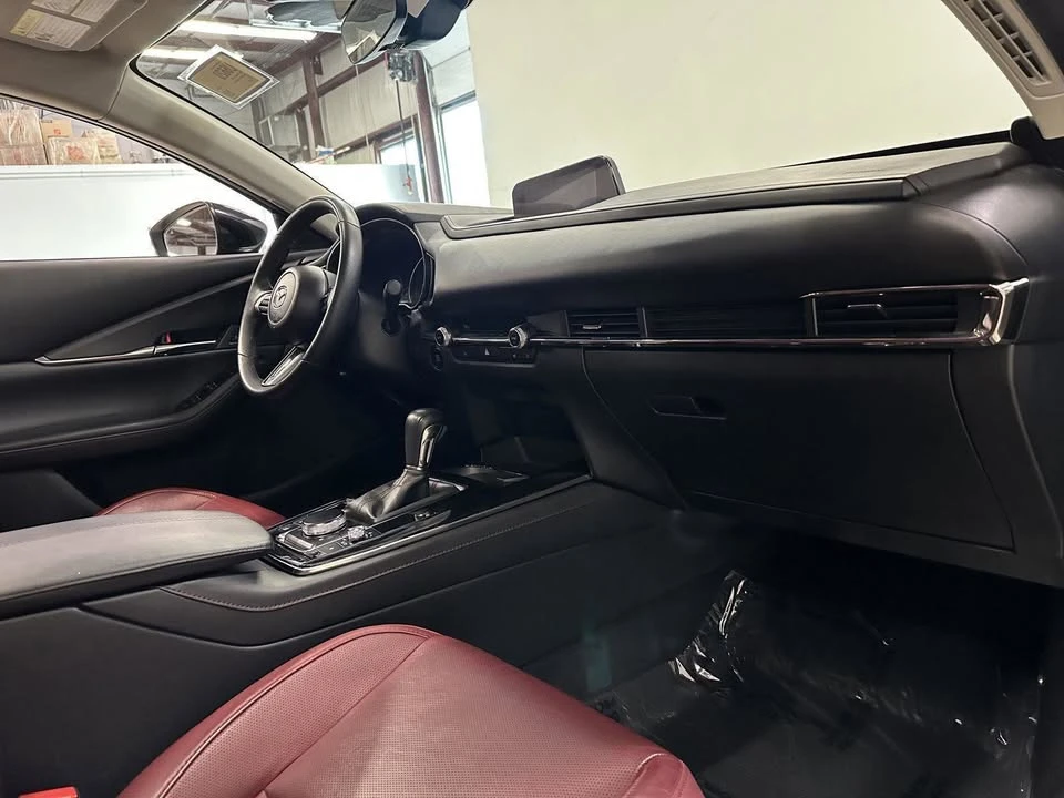 2025 Mazda CX-30 - Image 12 of 15