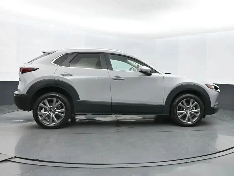 2025 Mazda CX-30 - Image 4 of 12