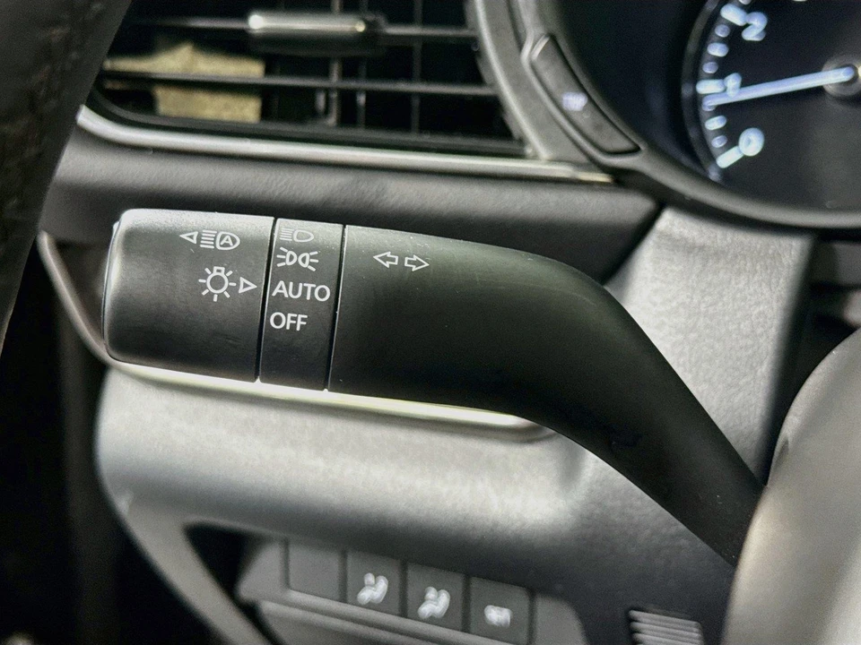 2025 Mazda CX-30 - Image 13 of 31