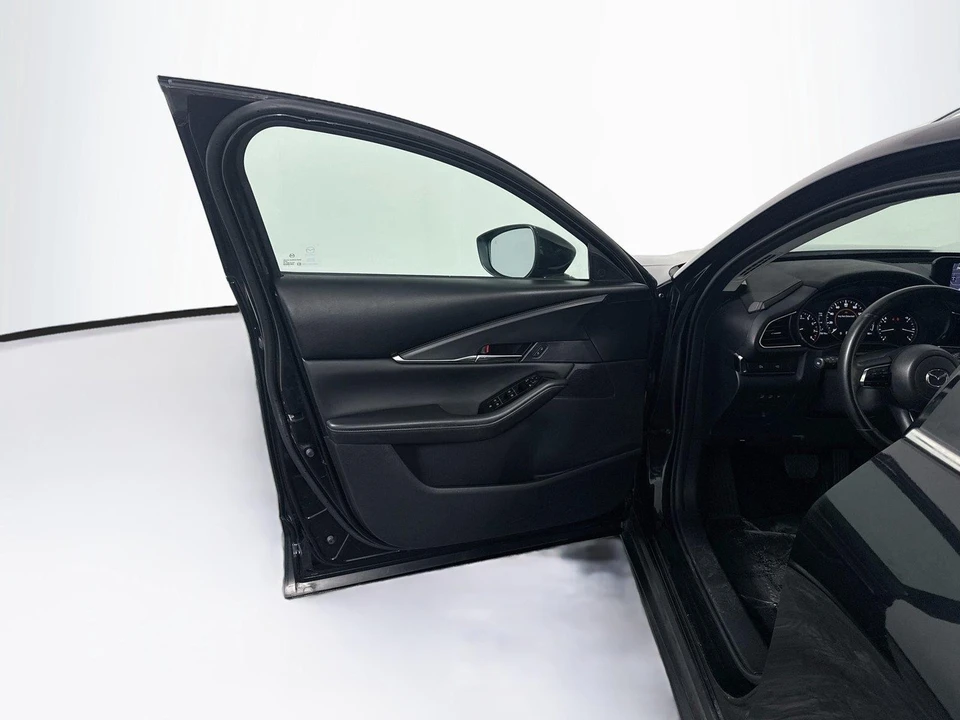 2025 Mazda CX-30 - Image 9 of 31