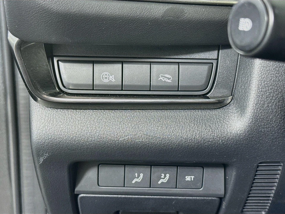 2025 Mazda CX-30 - Image 15 of 31