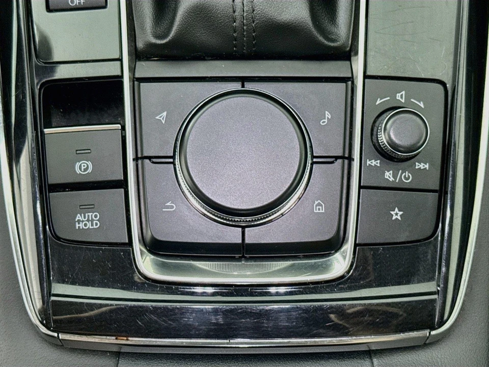 2025 Mazda CX-30 - Image 19 of 31
