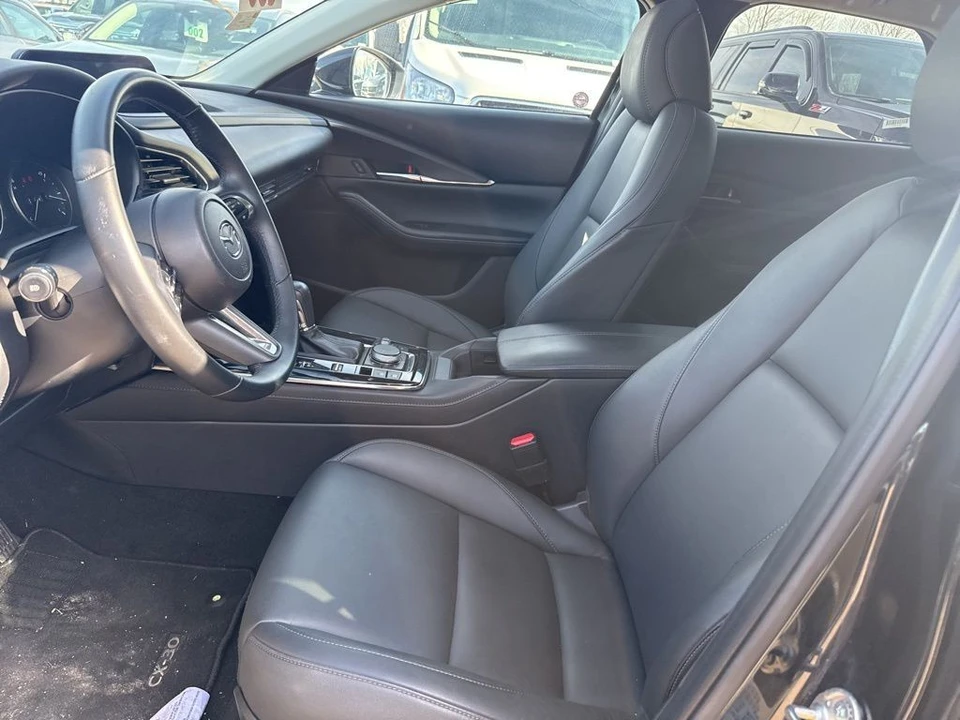 2025 Mazda CX-30 - Image 5 of 8