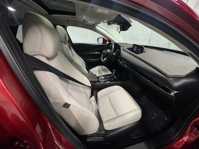 2025 Mazda CX-30 - Image 14 of 25