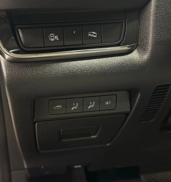 2025 Mazda CX-30 - Image 21 of 25