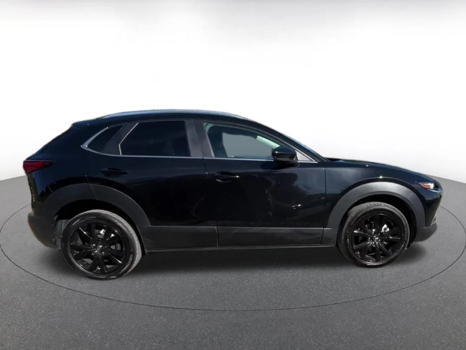 2025 Mazda CX-30 - Image 13 of 31